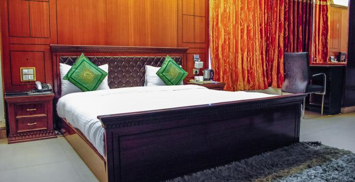 Hotel Shanta Inn